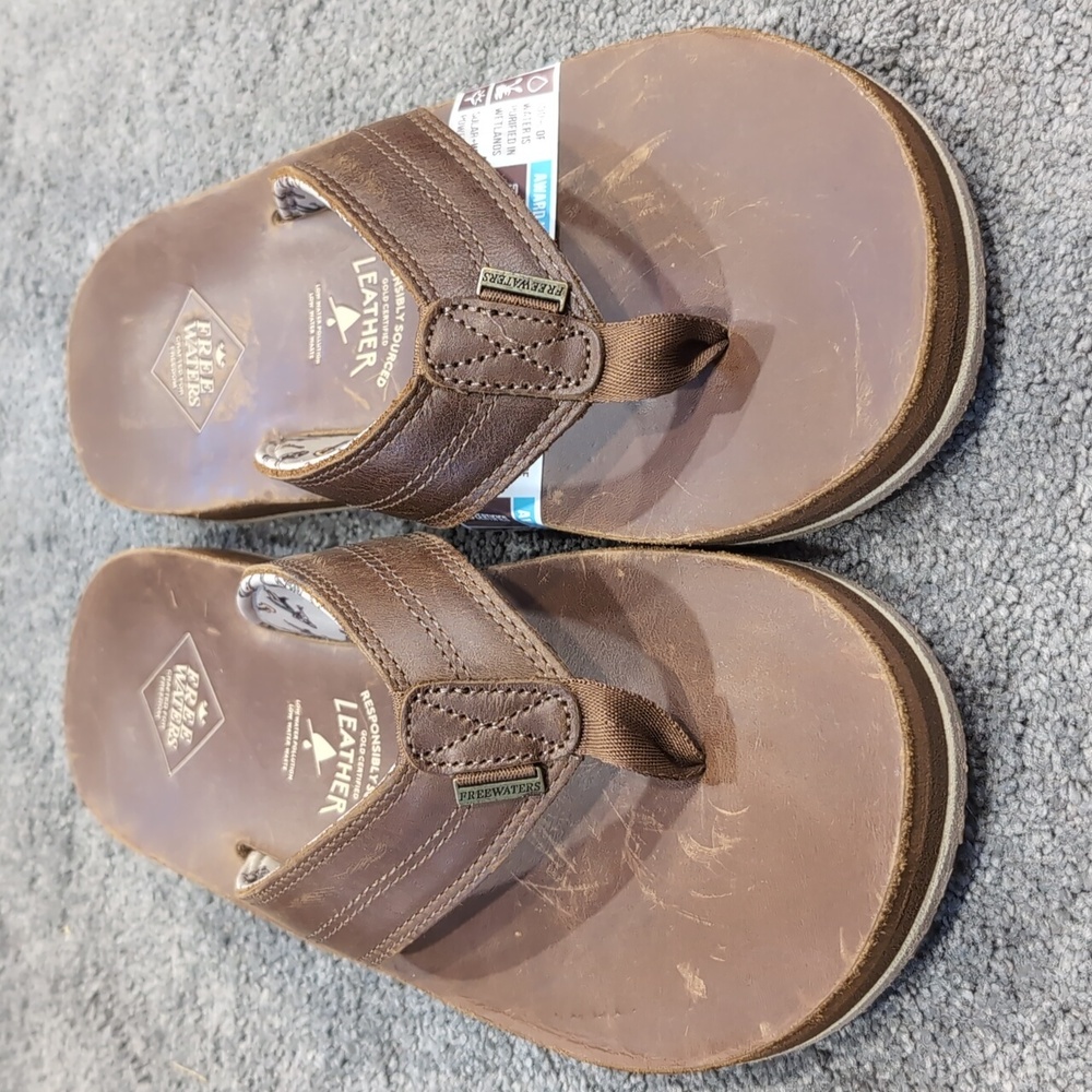 FREE WATERS mens leather sandals
